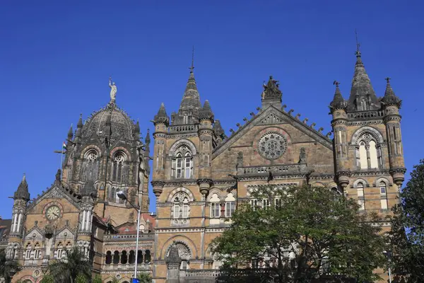 Chhatrapati Shivaji Terminus (eski Victoria Terminus) 1878 ve 1888 Hint Tren İstasyonu; Bombay Mumbai; Maharashtra; Hindistan UNESCO World Heritag