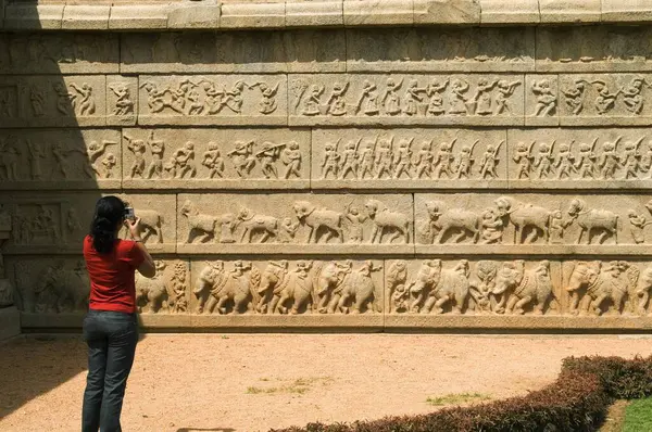 stock image Outer wall of Ramachandra temple embellished with carvings, Hampi, Karnataka, India.