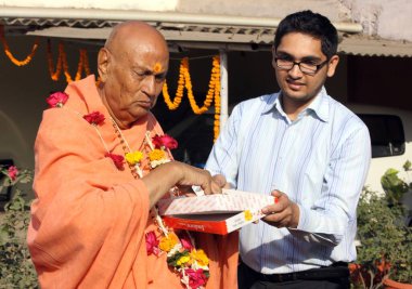 Haridwar 'daki Swami Satyamitranand Hindistan' daki Uttrakhand Asya 
