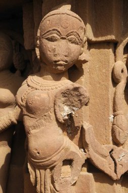 Deval, Mandore, Jodhpur, Rajasthan, Hindistan 'a oyulmuş heykel 