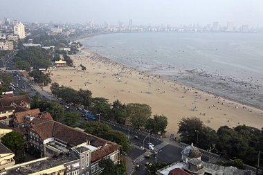 Mumbai Maharashtra Hindistan 'daki Girgaon Chowpatty Plajı