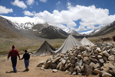 Hundur; Ladakh; Jammu & Kashmir; Hindistan 'daki Gezginler