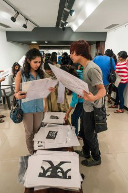 Jagdish Agarwal fotoğraf sergisi, Cihangir Sanat Galerisi, Mumbai, Maharashtra, Hindistan, Asya