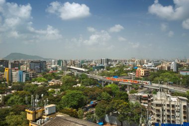 Mumbai Metro Ghatkopar 'dan Versova Mumbai Maharashtra Hindistan Asya' ya 