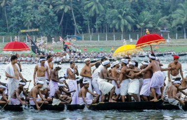 Tekne yarışı, Aranmula, Kerala, Hindistan 