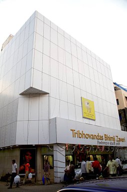 Tribhovandas Bhimji Zaveri goldsmith shop, Sheikh Memon road, Zaveri Bazaar, Marine Lines, Bombay Mumbai, Maharashtra, India  clipart