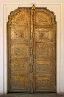 Şehir Sarayı kompleksinin dekoratif kapısı, Jaipur, Rajasthan, Hindistan 