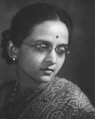 Eski klasik stüdyo portresi. Siyah beyaz. 1900 'lerin başında.