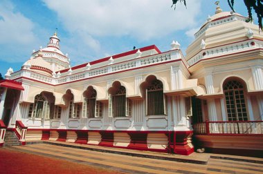 Shri Mangesh Tapınağı veya Mangeshi Tapınağı, Goa, Maharashtra, Hindistan
