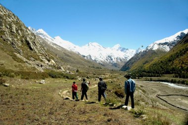 Kinner Kailash karı Chitkul; Sangla Vadisi; Himachal Pradesh; Hindistan