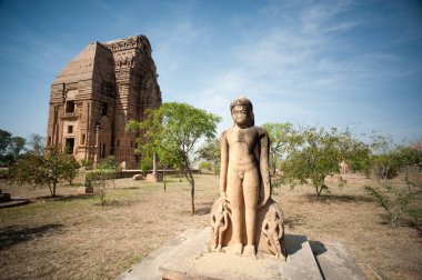 Statue of jain tirthankaras near teli ka mandir temple in gwalior fort , Madhya Pradesh , India clipart
