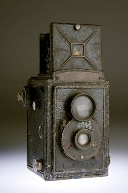Eski antika fotoğraf makinesi, çift lens refleksi.  