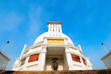 Shanti stupa, Dauli Hill, Bhubaneswar, Orissa, Hindistan 