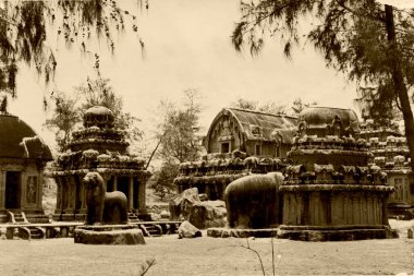 Old picture postcard Arjuna Pandavemahabalipuram ; Mahabalipuram Mamallapuram district Kanchipuram ; Tamil Nadu ; India clipart