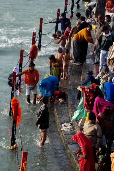 Stock image People taking bath at extension of Har Ki Pauri, Haridwar, Uttar Pradesh, India 