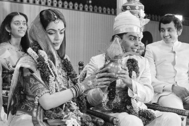 Nita Ambani ve Mukesh Ambani 'nin düğün töreni. Dhirubhai Ambani' nin oğlu. Reliance Industries, Bombay, Mumbai, Maharashtra, Hindistan 'ın sahibi.  