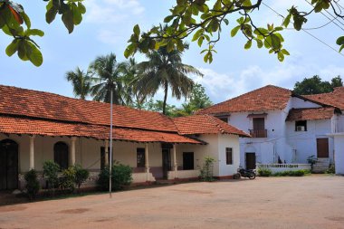 Margaon yakınlarındaki eski kilise, Güney Goa, Goa, Hindistan 