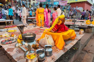 Tanrı heykeli, dashashwamedh ghat, varanasi, uttar pradesh, Hindistan, Asya