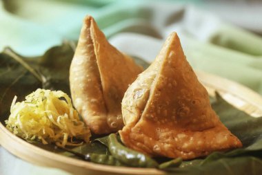 Vejetaryen, kızarmış atıştırmalık, samosa, Hindistan 
