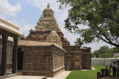 Vaikuntha Perumal Tapınağı; Lord Vishnu 'ya adanmış; A.d. 674-800' de inşa edilmiş; Kanchipuram Bölgesi; Tamilnadu Eyaleti; Hindistan