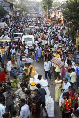 Crowd on road, Diwali shopping fever, Dadar market, Mumbai Bombay, Maharashtra, India  clipart