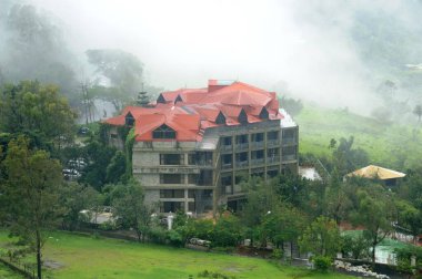 İnşaat, Mahabaleshwar, Maharashtra, Hindistan, Asya