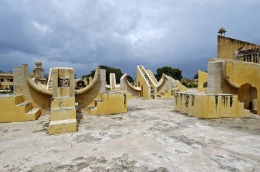 Güney Batı Manzarası, Rashi Valaya Yantras, Jantar Mantar Astronomik Gözlemevi, 1716, Jaipur, Rajasathan, Hindistan