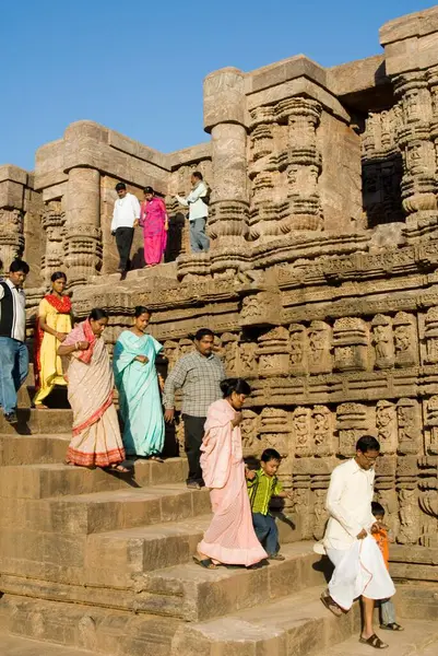 stock image Visitors at 13th century World Heritage Sun temple in Konarak, Orissa, India 