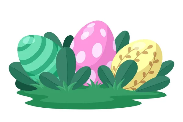 三个复活节彩蛋躺在草坪上的草地上 卡通元素的蛋狩猎和其他复活节设计 黄色和粉红色的蛋隐藏在草地上 被白色的背景隔离 — 图库矢量图片