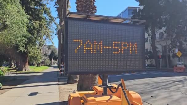Sacramento California Usa 2024 Construction Building Street Warning Road Signs — Stock Video