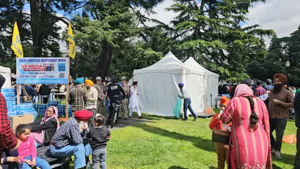 SACRAMENTO. California 'da. ABD. 03.31.2024. Bağlayıcı olmayan Khalistan Referandumu için binlerce kişi Sacramento 'da toplandı. Başkent Müzesi. 