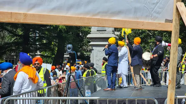 SACRAMENTO. California 'da. ABD. 03.31.2024. Bağlayıcı olmayan Khalistan Referandumu için binlerce kişi Sacramento 'da toplandı. Başkent Müzesi. 