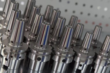 Değirmen ve akort makineleri için CNC araçları, son değirmen ve matkapları tutmak için, gişe sahipleri, HSK-A 63, Makine verimliliği, Metal çalışma araçları