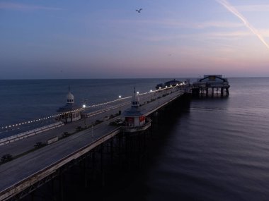 Havadan Blackpool, bir DJI Mini 2 ile vuruldu.
