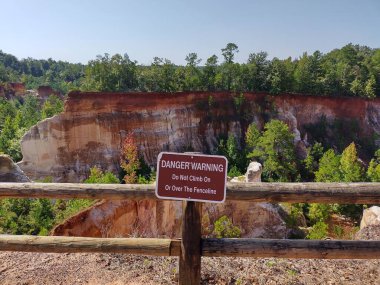 Lumpkin, GA, ABD - 22 Eylül 2024: Providence Canyon, Georgia 'nın Providence Canyon State Park, Lumpkin, GA' daki 