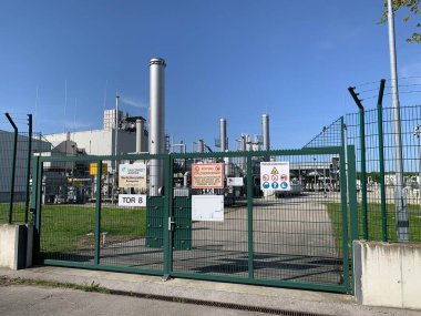 Baumgarten a der March, Gaenserndorf, Aşağı Avusturya - 22 Nisan 2025: Önemli bir gaz resepsiyon tesisi ve Avrupa 'nın bir kısmına doğal gaz sağlayan gaz dağıtım merkezi.