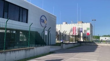 Baumgarten a der March, Gaenserndorf, Aşağı Avusturya - 22 Nisan 2025: Önemli bir gaz resepsiyon tesisi ve Avrupa 'nın bir kısmına doğal gaz sağlayan gaz dağıtım merkezi.