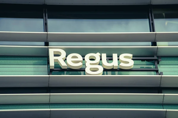Vilnius Lithuania November 2022 Regus Logo Sign Modern Office Wall — Stock Photo, Image
