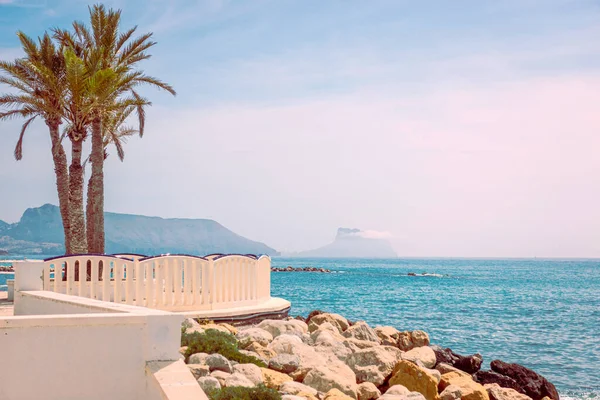 Θέα Στη Μεσόγειο Θάλασσα Και Calpe Από Altea Costa Blanca — Φωτογραφία Αρχείου