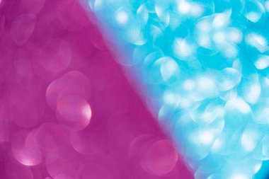 Soyut bokeh arkaplanı. Açık mavi ve mor renkler bulanık ışıklar bokeh arkaplan.