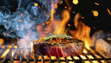 Izgarada ızgara biftek.