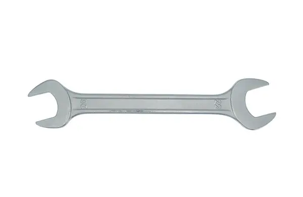 Açık uçlu anahtar. Beyaz arkaplanda 20-22 mm izole edilmiş.