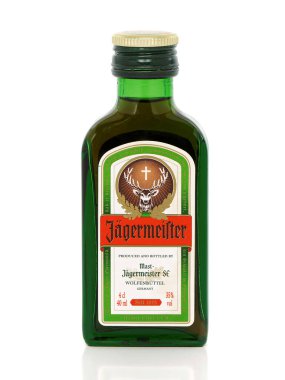 GALATI, ROMANIA - 22 Eylül 2019. 40 ml Jagermeister şişesi.