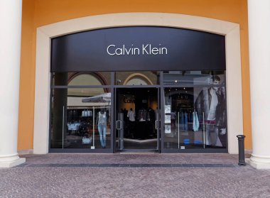 Roma, İtalya - 28 Temmuz 2015. Çeviri: Calvin Klein Roma 'da Mağaza