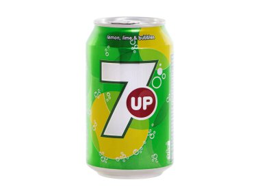 BUCHAREST, ROMANIA - 28 Mayıs 2015. Bir kutu 7 Up, limon aromalı, kafeinsiz alkolsüz bir içecek.