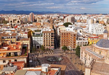 Valencia, İspanya 'nın havadan görünüşü, Saint Mary Meydanı ve Rio Turia Çeşmesi