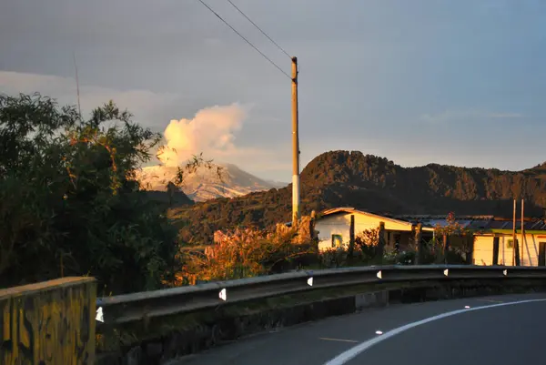 Dağların güzel manzarası