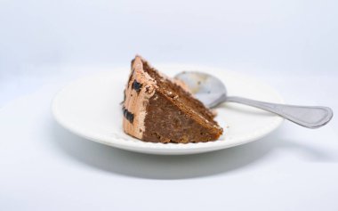 Kremalı çikolatalı pasta.