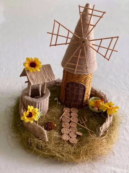 Değirmenin bileşimi samandan yapılan ev yapımı metodla yapılır.