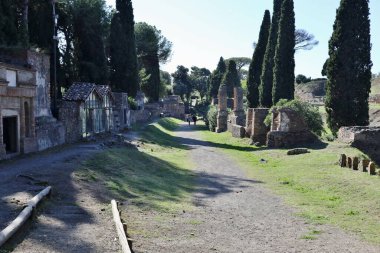 Pompeii, Campania, İtalya - 14 Ekim 2021: Pompeii Arkeoloji Parkı 'ndaki Porta Nocera Necropolis